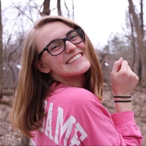 Meet your Posher, Hannah